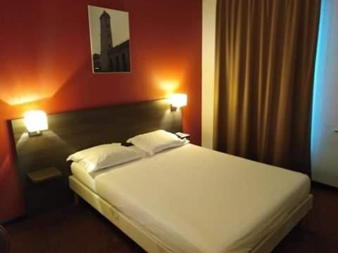 Studio Privatif Dans Hotel Residence Nimes Gare Exteriér fotografie