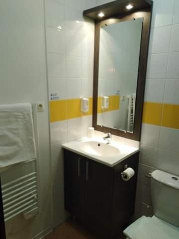 Studio Privatif Dans Hotel Residence Nimes Gare Exteriér fotografie